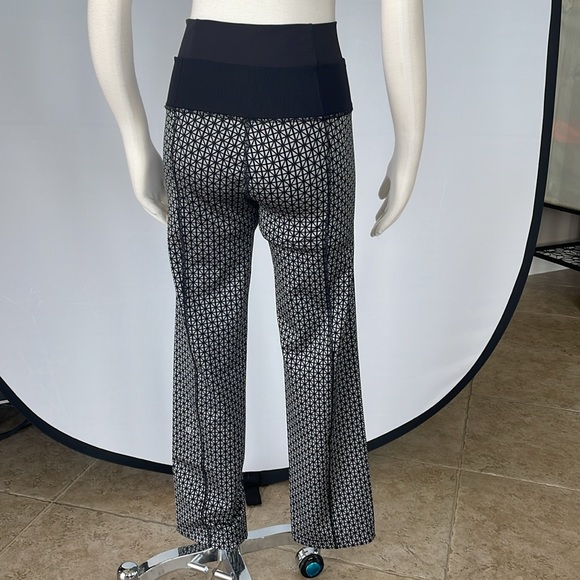 Lululemon Pants Size 6 - Picture 13 of 14